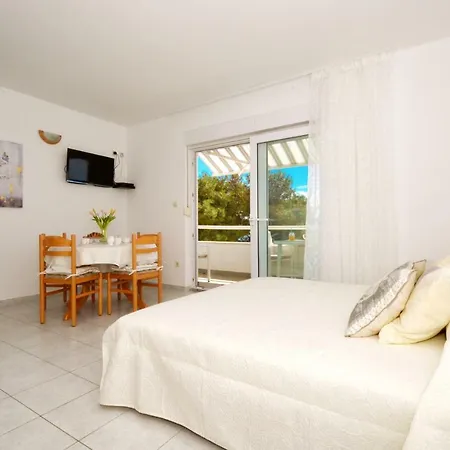 Apartment Beach Sandy Ii